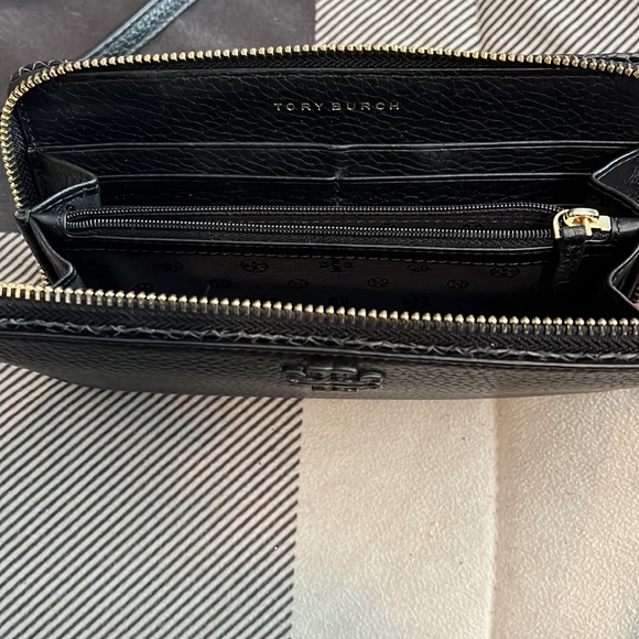 Tory Burch combo crossbody and wallet - Picture 12 of 12